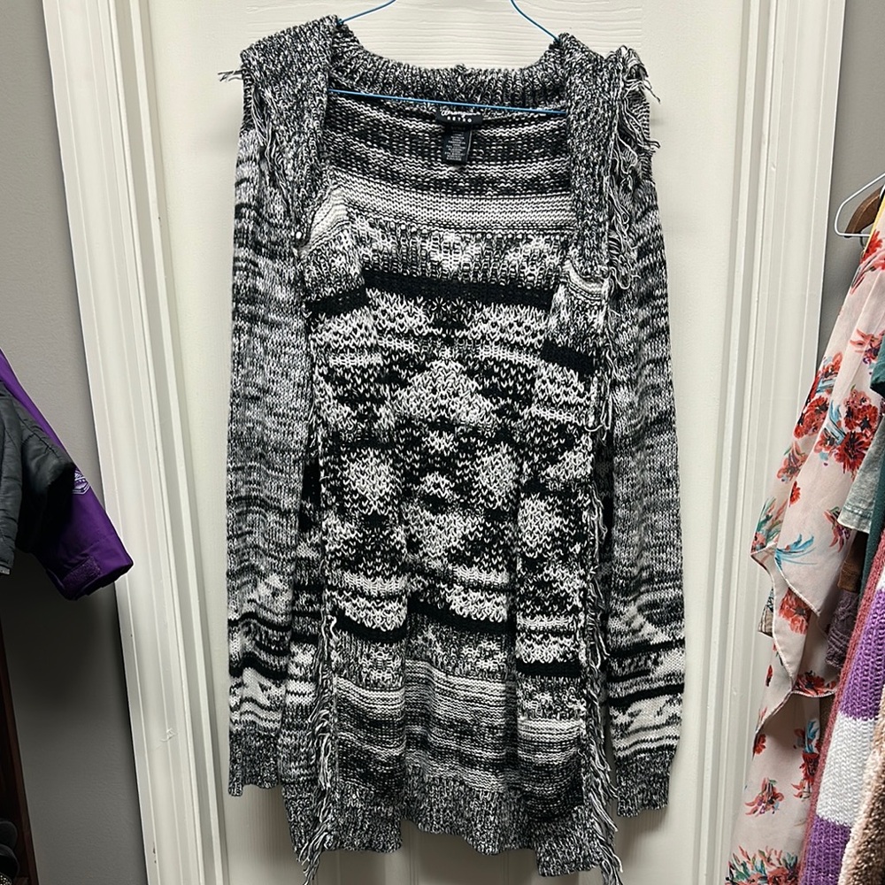 Wrangler Retro Black and White Knit Cardigan with Hood